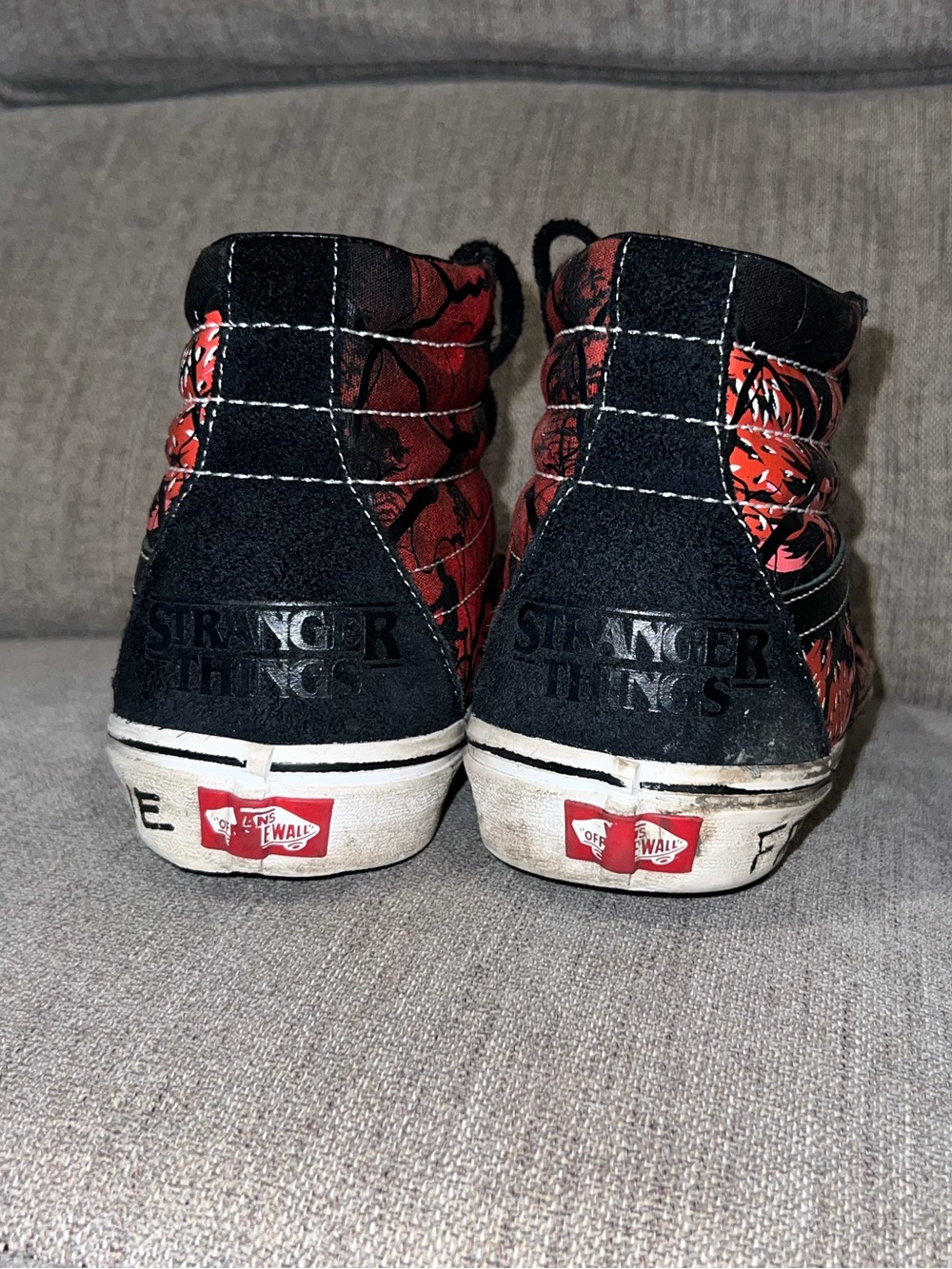 Stranger things vans - Picture 2 of 4